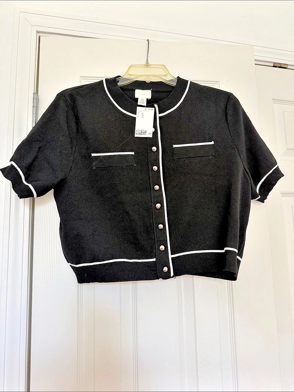 H&M Short-sleeved crop cardigan Black & White
